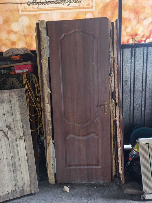 Продам двери срочно