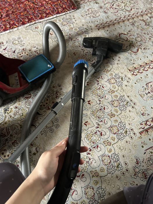 Пылесос Philips 2000w