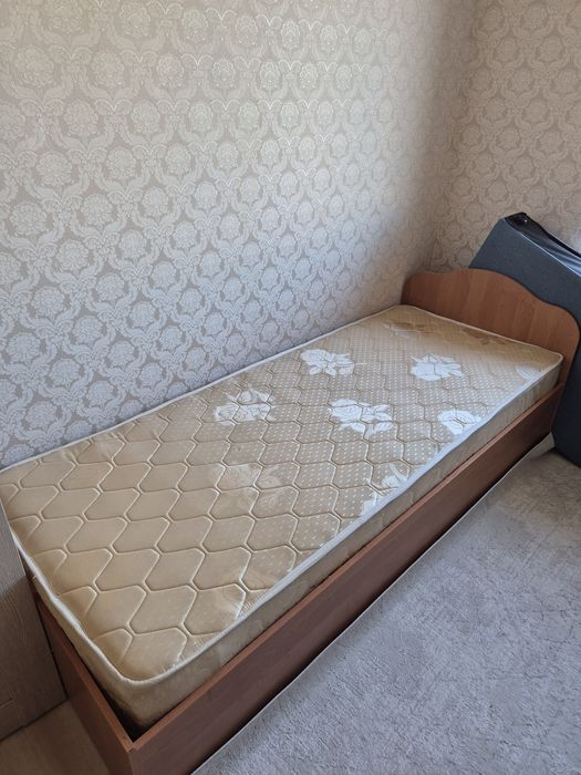 Кровать односпальная