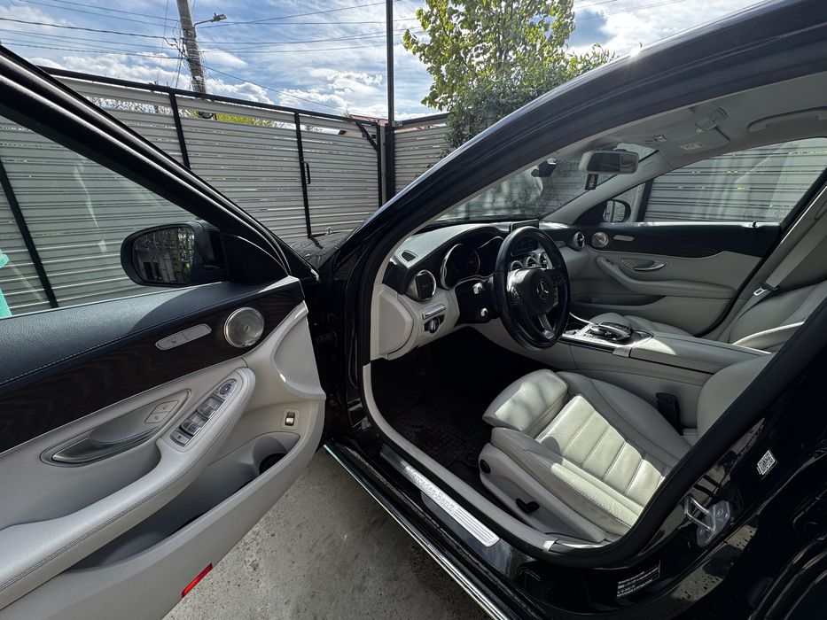 Vand Mercedes C-Class C 250d(9g tronic) 4matic Luxury Package 204cp