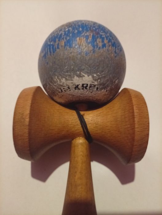 Kendamă de vânzare KROM POP folosită