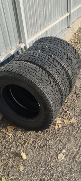 Продам зимние шины.