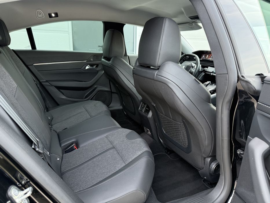 Peugeot 508 / 1.5 BlueHDI / automat(EAT8) / Line Assist / Full Led