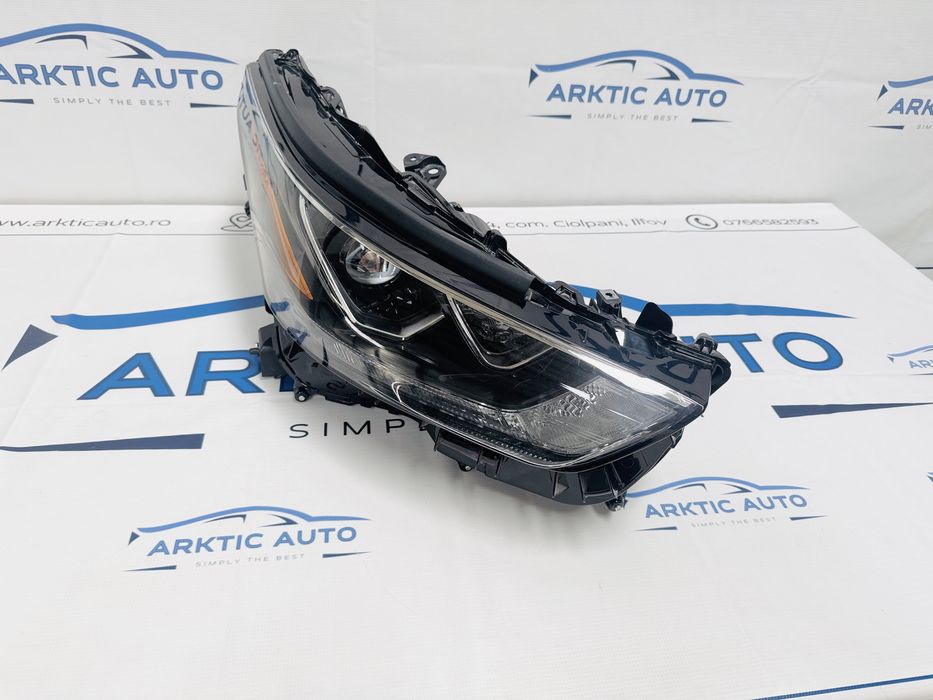 Far dreapta led Toyota Highlander cod 10000-8A06K