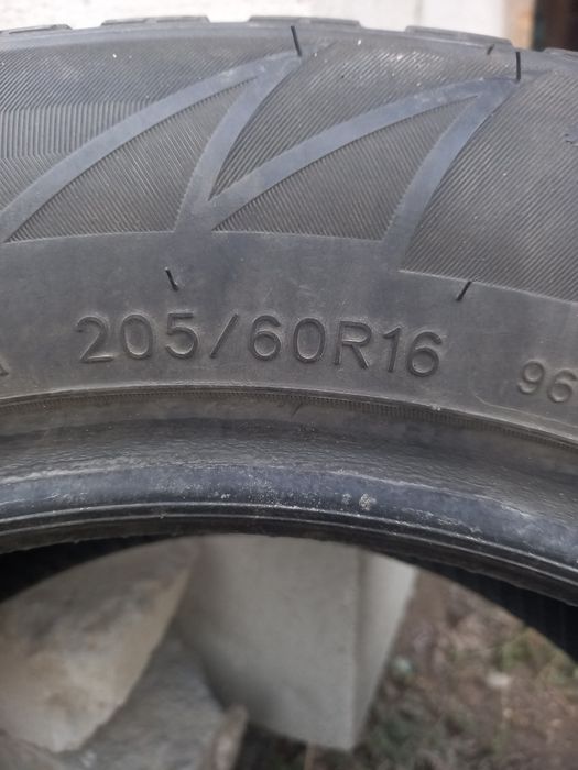 Продам зимнюю резину