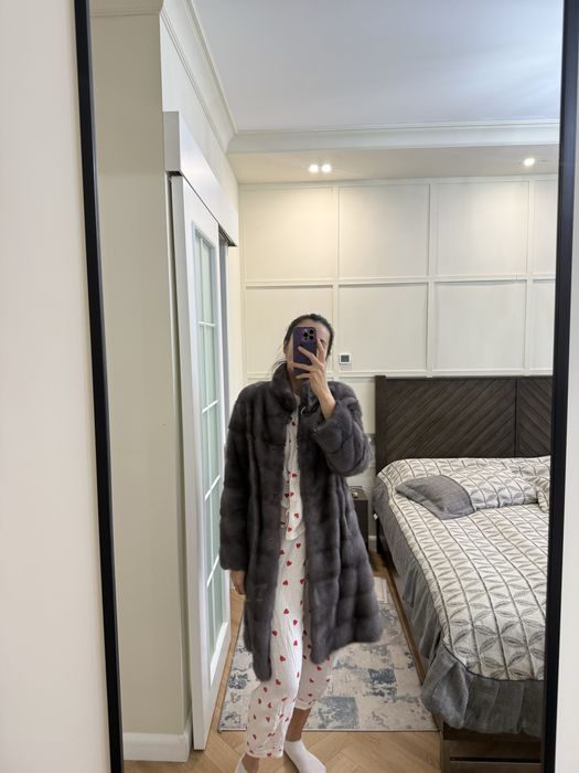 Продам норковую шубу