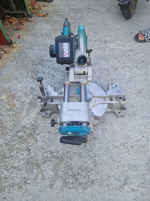Circular stationar Makita BLS 713