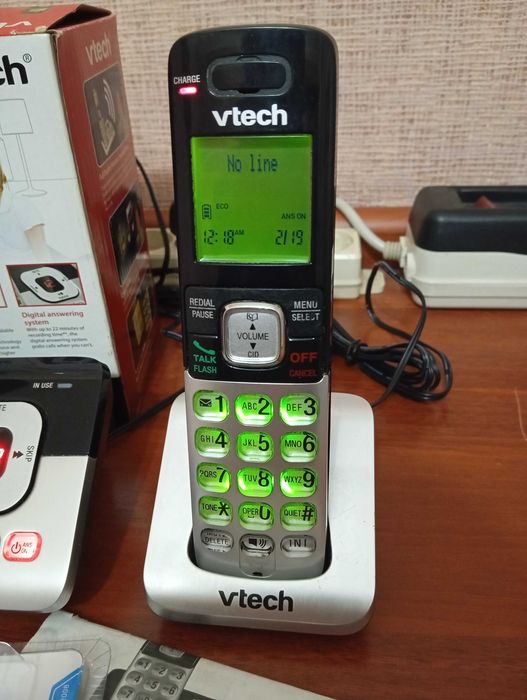 Продам радиотелефон VTECH две трубки на один телефонный номер.