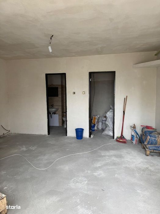 cv 215 Luminisului Spatiu comercial sau locuinta