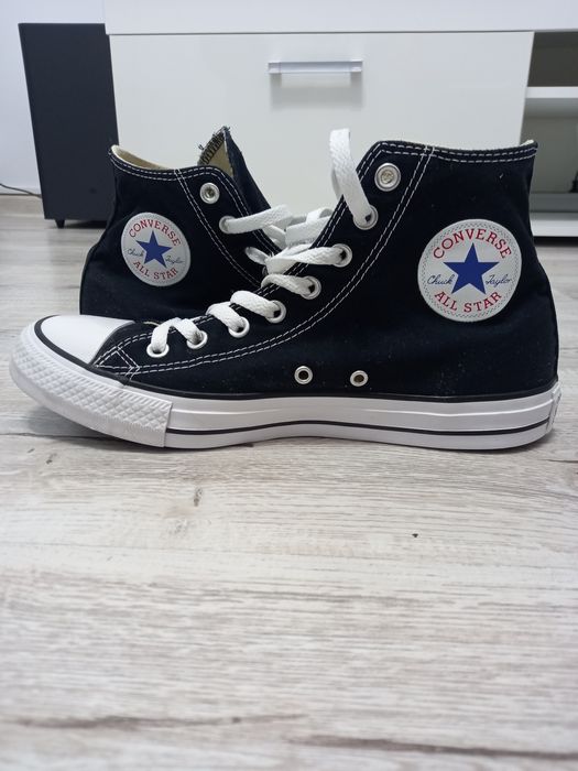 Teniși Converse Albi și Negri