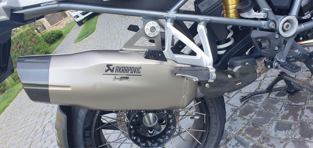 BMW R 1200 GS Triple Black 2017 – FULL – Akrapovič – 42.900 km – 13.000 €