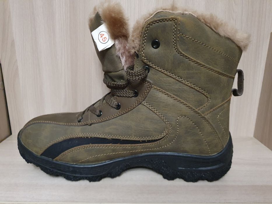 Зимние тёплые ботинки