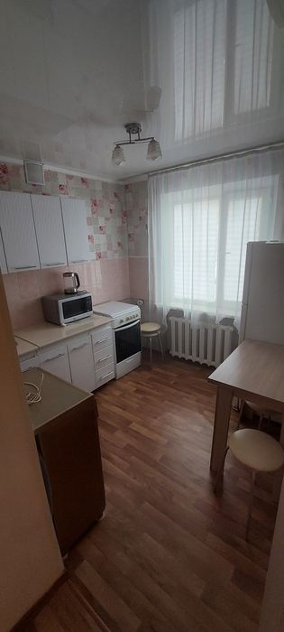 Сдам 1-ком квартиру возле озера.