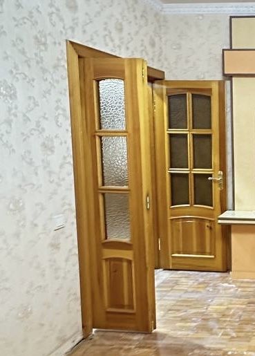 Эшик 6 та сотлади холати яхши