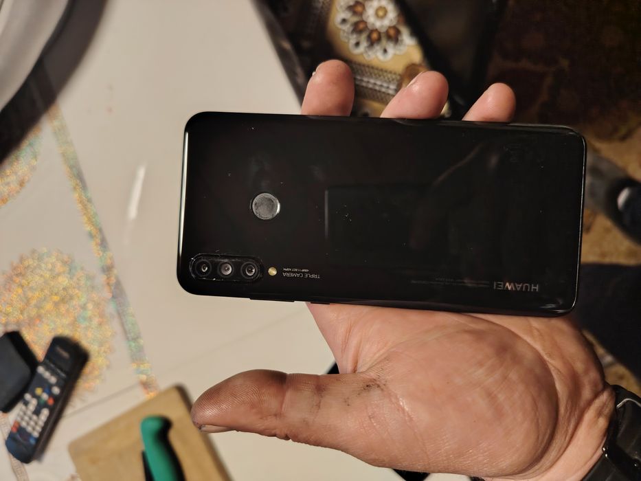 Vand 2 telefoane noi folosite doar o saptamana