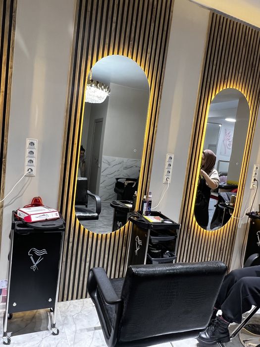 Сдам  парикмахерское кресло