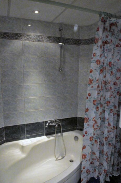 Дава се под наем Двустаен апартамент в Варна, Чаталджа - 68 кв.м за 612 € - Снимка #6