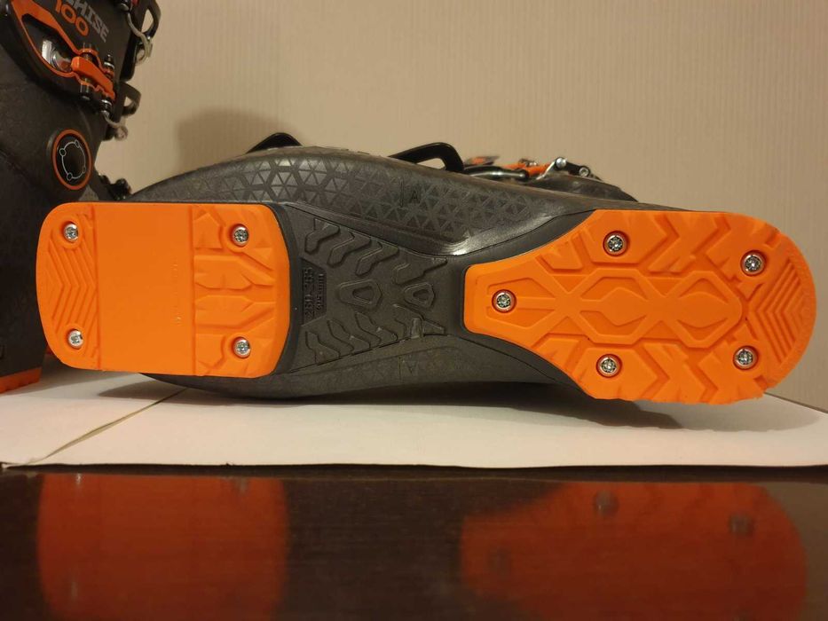 ски туринг/писта обувки TECHNICA COCHISE 100 26-26.5