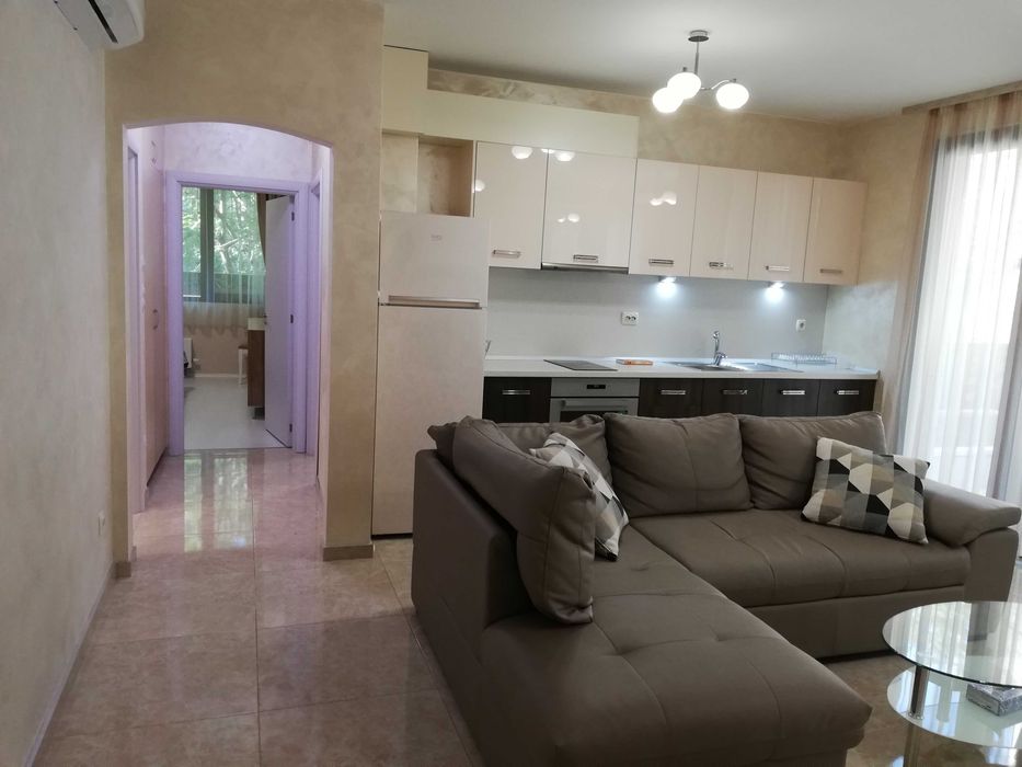 Дава се под наем Тристаен апартамент в София, Изток - 105 кв.м за 1186.77 € - Снимка #6