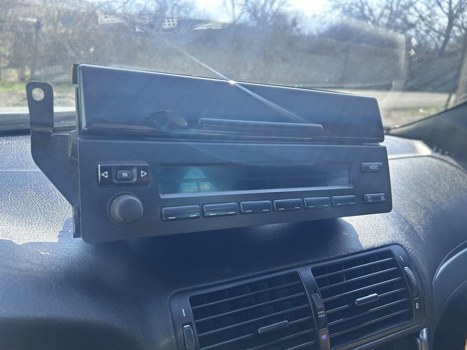 Штатный магнитолла бмв е39