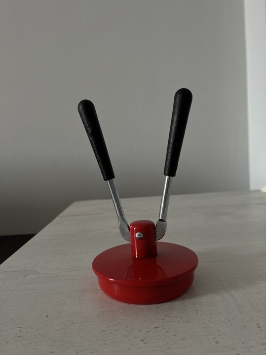 Закаточная машина