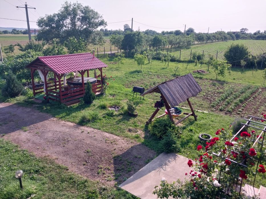 Casa de vacanta la tara