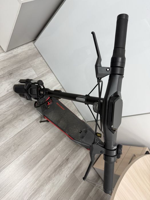Самокат Ninebot ZT3 Pro