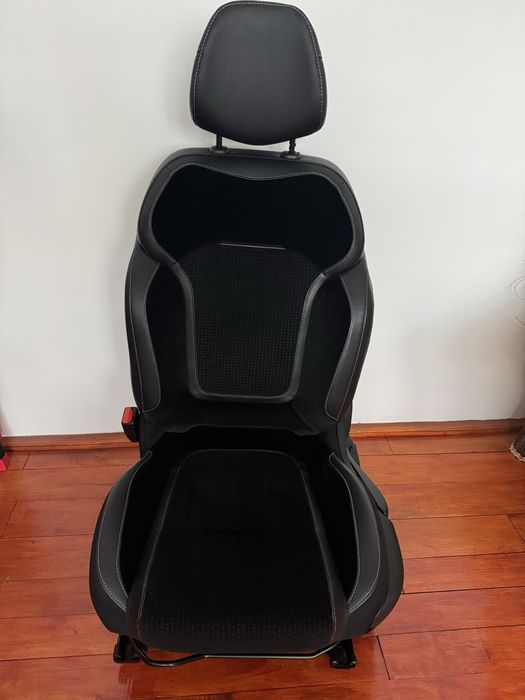 Scaun piele stanga sofer Renault Megane 4 2016-2025