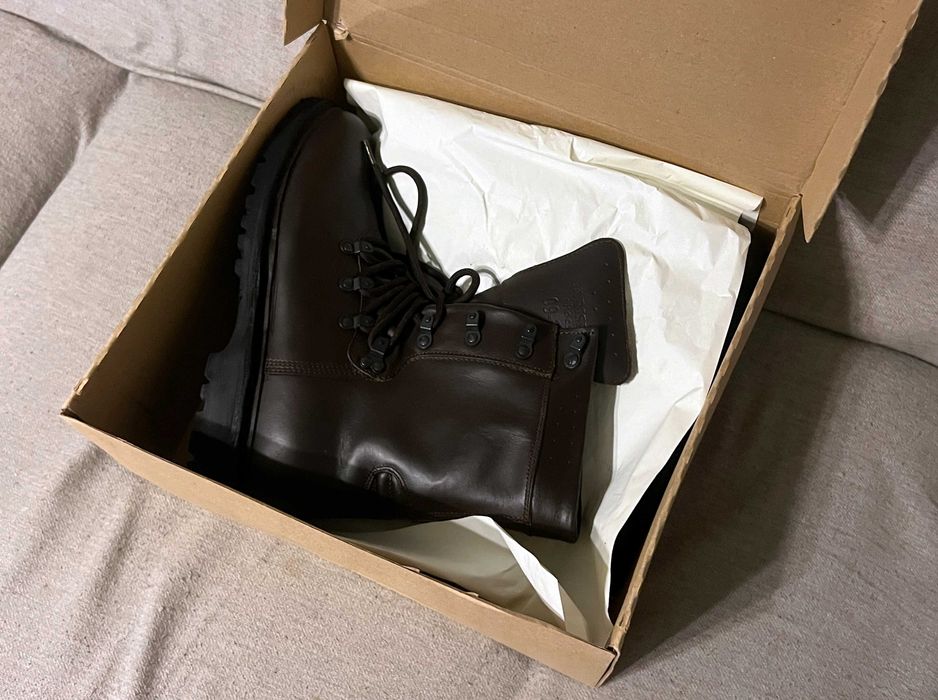 Bocanci militari maro din piele Armata Romana NOI marime 28.5