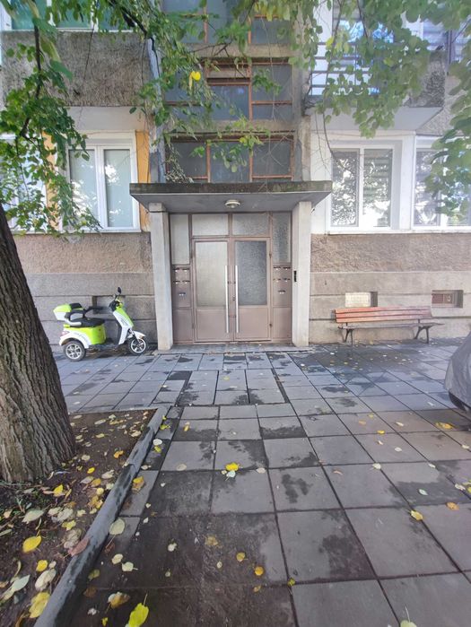 Продава се Едностаен апартамент в Разград, Център - 65 кв.м за 1569 €/кв.м - Снимка #6