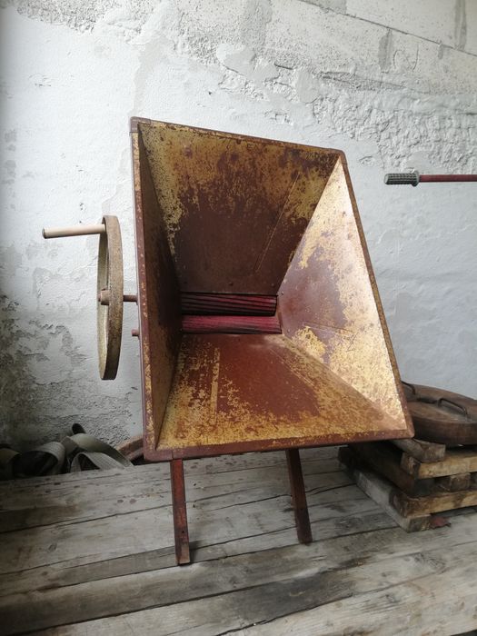 Presă pt fabricație de vin