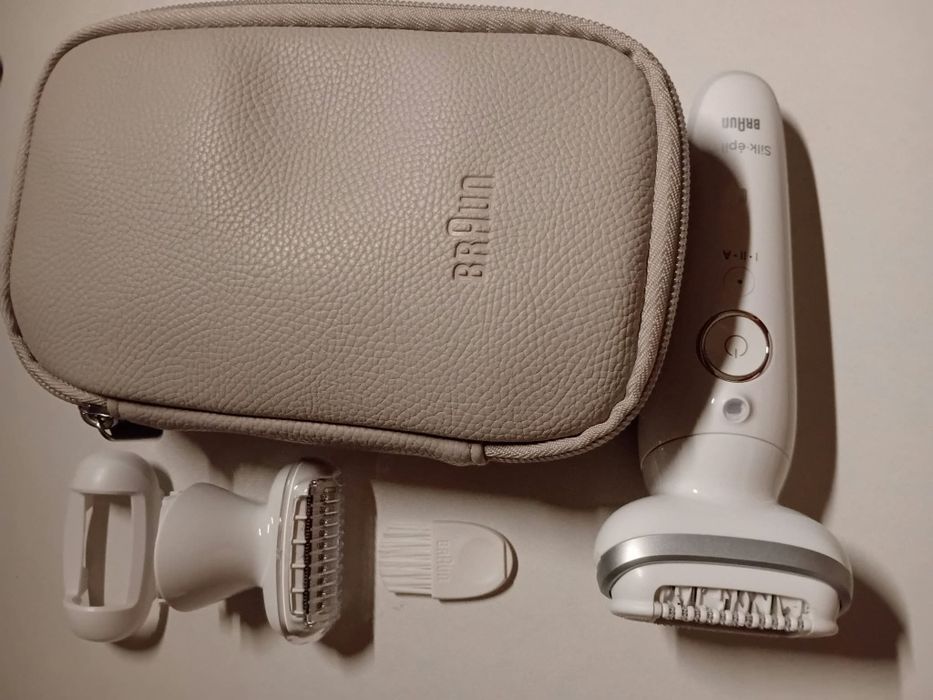 Продаю депилятор с двумя насадками для бритья и депиляции марки BRAUN