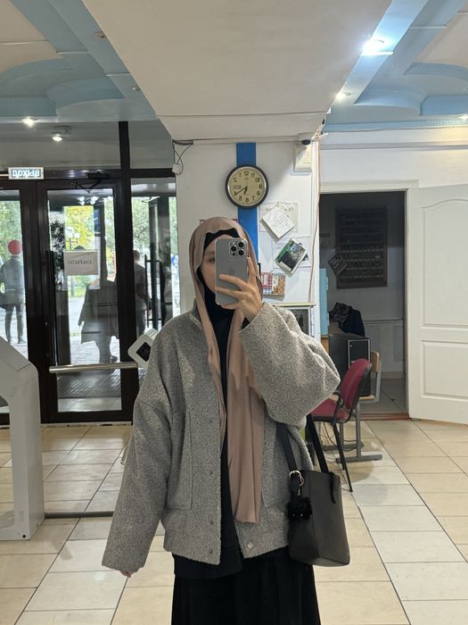 продам серую бомберку