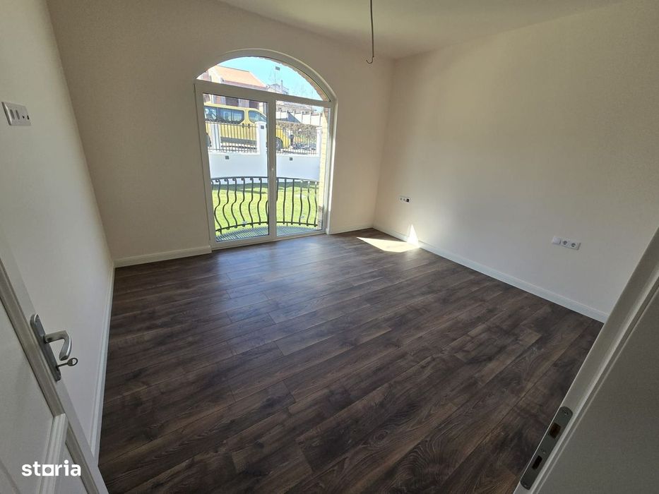 Casa la cheie 4 camere,garaj 60mp.,500mp teren,0%comision
