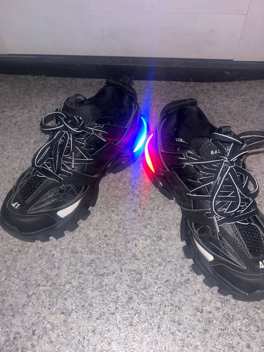 разные брендовые вещи