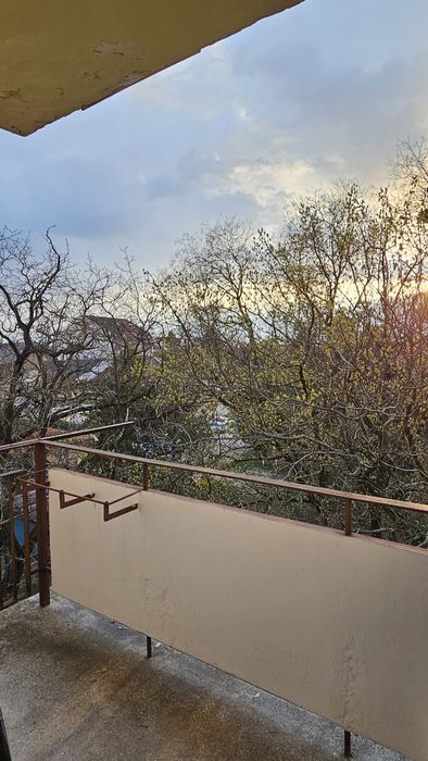 Proprietar, închiriez apartament 2 camere – Zonă centrală