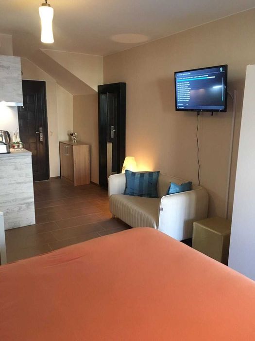 Апартамент, до Общината .