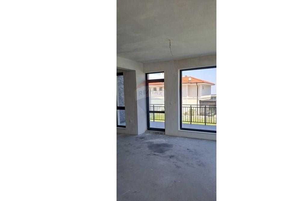 Продава се Къща в с. Белащица, Област Пловдив - 200 кв.м за 1610 €/кв.м - Снимка #7