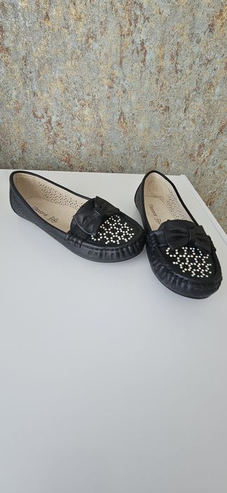 Обувь на девочку