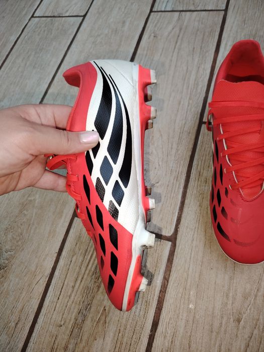 Vând ghete fotbal adidas