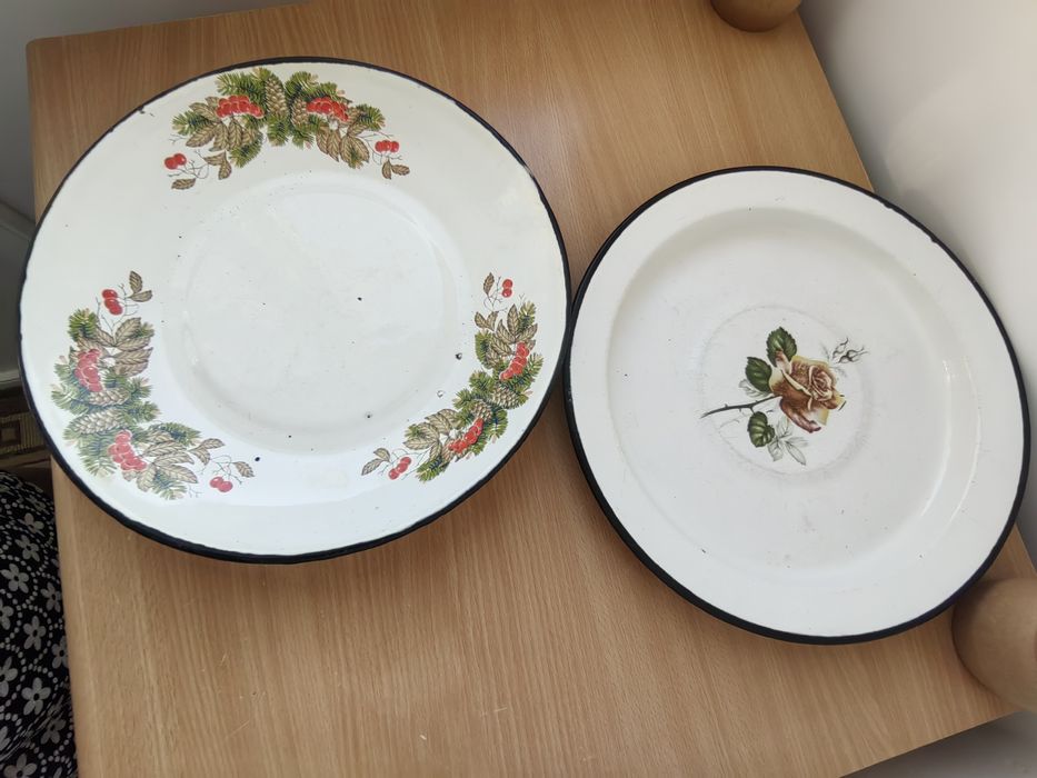 Легендер, табақтар