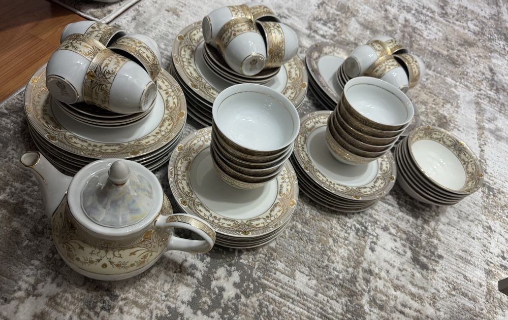 Столовый сервиз из фарфора