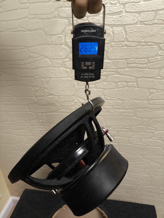 Продам сабвуфер Hannibal