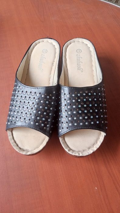 Шлепки летние новые