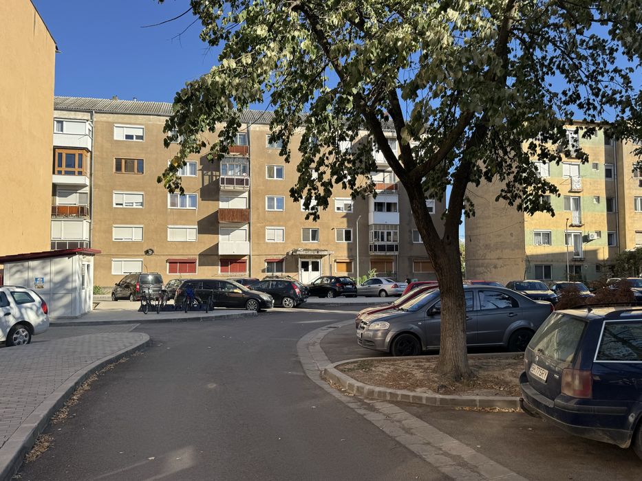 Apartament 2 camere tip Q Beius strada Aleea padisului — fotografia 1