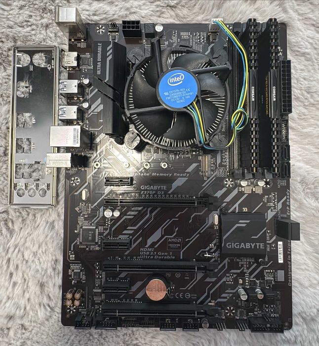 Kit Intel i7-8700 4.5GHz + Gigabyte Z370P-D3 + 32GB DDR4