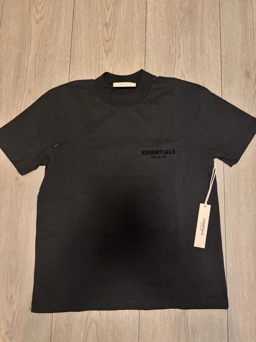 Essentials тениска