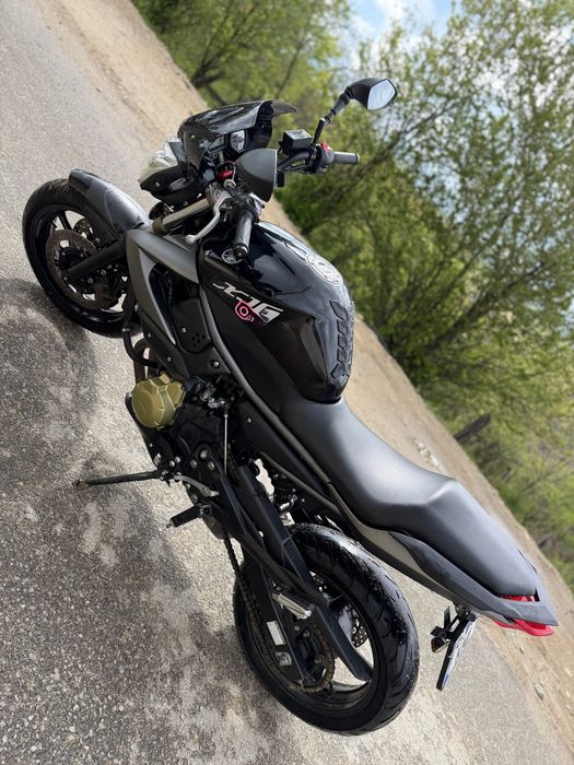 Motocicleta Yamaha Xj6