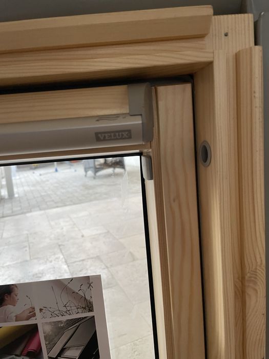 Fereastră VELUX Premium GGL3070 CK02