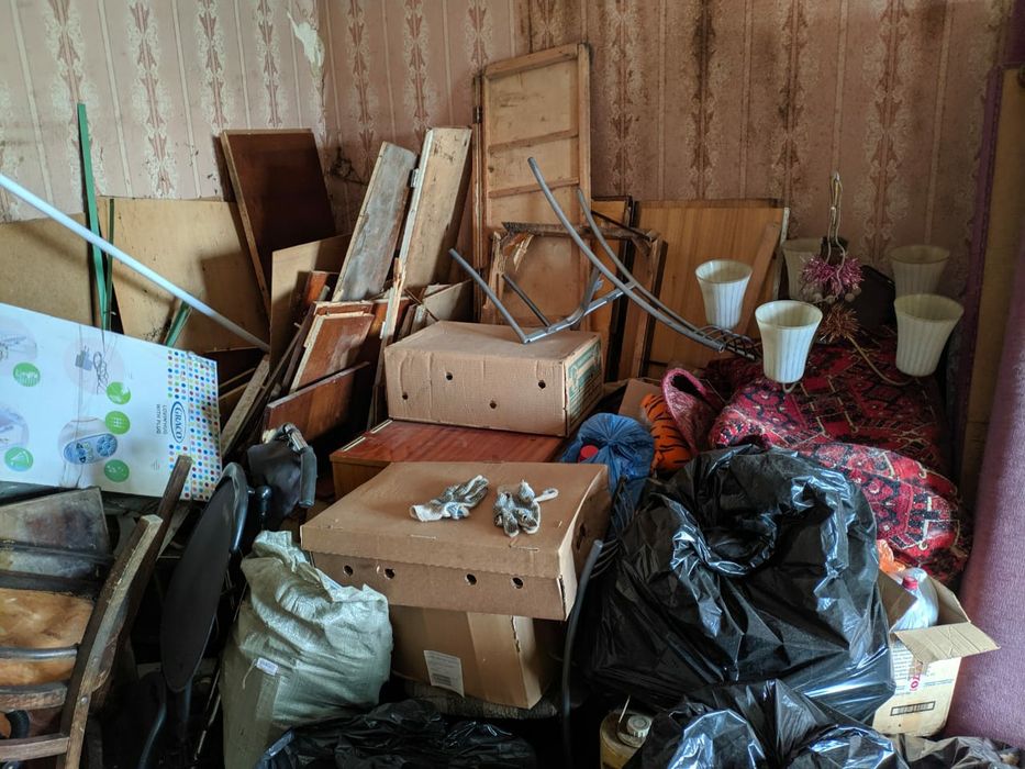 Вывоз хлама старых вещей